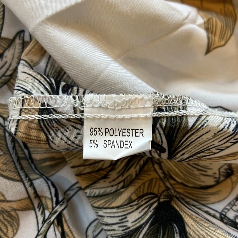 HIKA Floral and Butterflies MIDI Dress - NWT - Size M - Picture 12 of 13